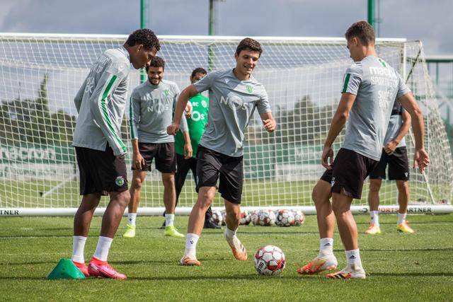 琼斯突破2500助攻大关 距历史助攻王只差94助